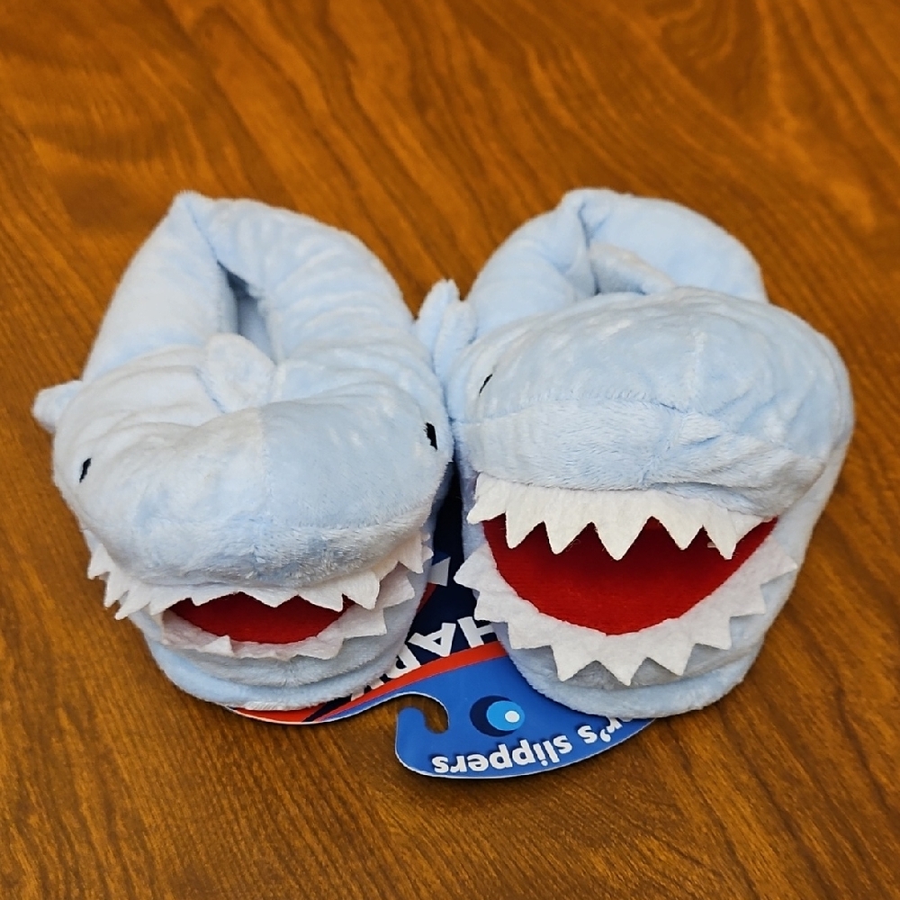 Toddler Shark Plush Slippers Blue size 9.5-10 M NWT